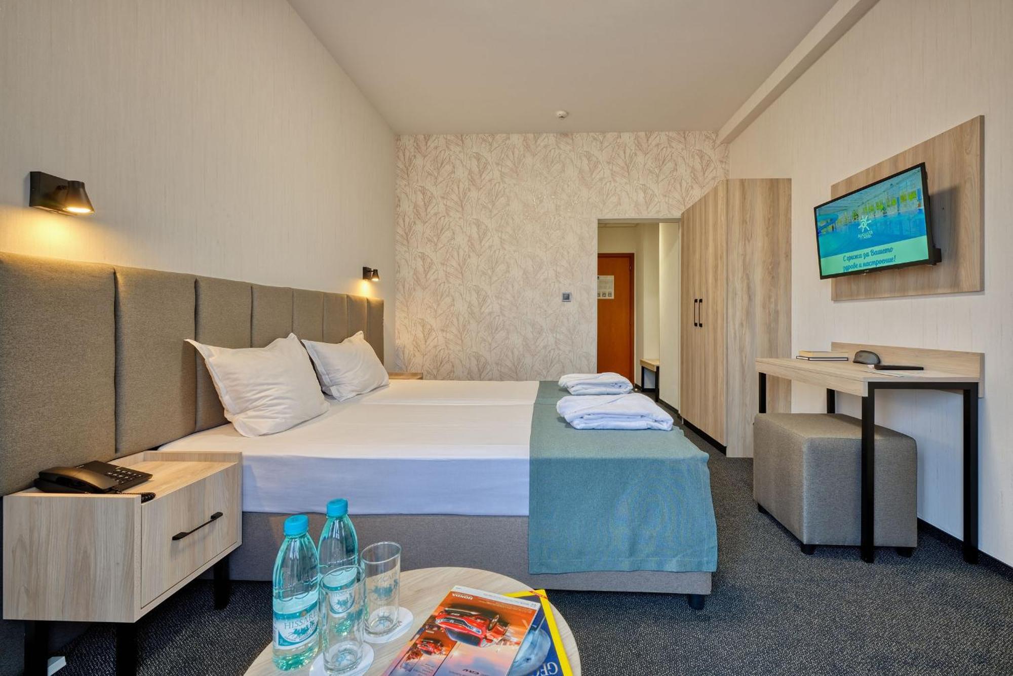 Augusta Spa Hotel Chisarja Exteriör bild