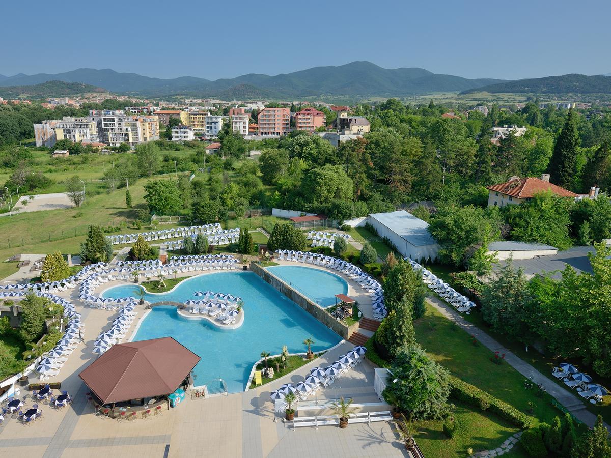 Augusta Spa Hotel Chisarja Exteriör bild