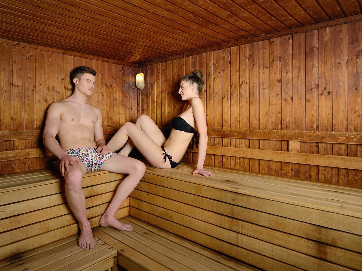Augusta Spa Hotel Chisarja Exteriör bild